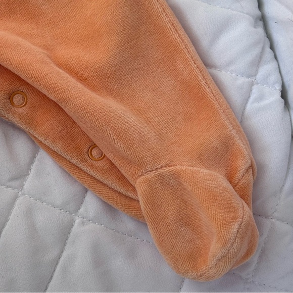 🐣 3M Orange Velour Onesie Footies Bunny Embroidery Easter Long sleeves Carrot - Picture 4 of 10